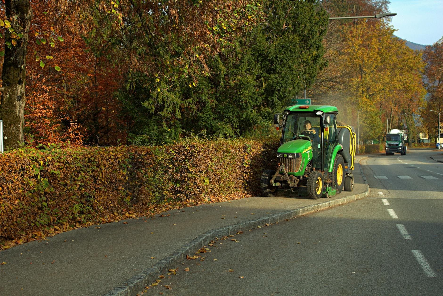 Article Image: seasonal work (by Сергей Мельничук)