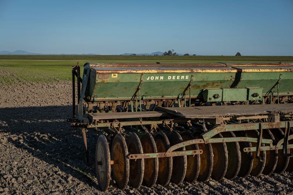 Spring Drilling Tractor Operator